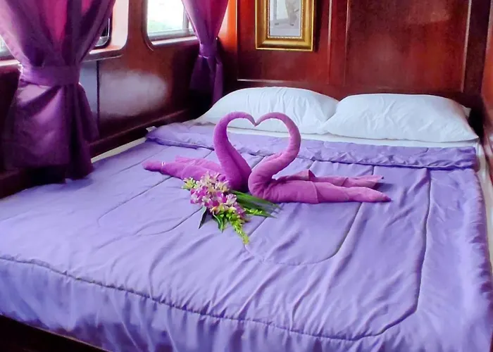 Sabai Sabai Liveaboard Bangkok