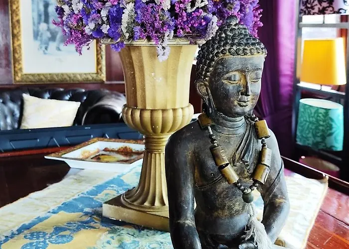 Sabai Sabai Liveaboard Botel Bangkok